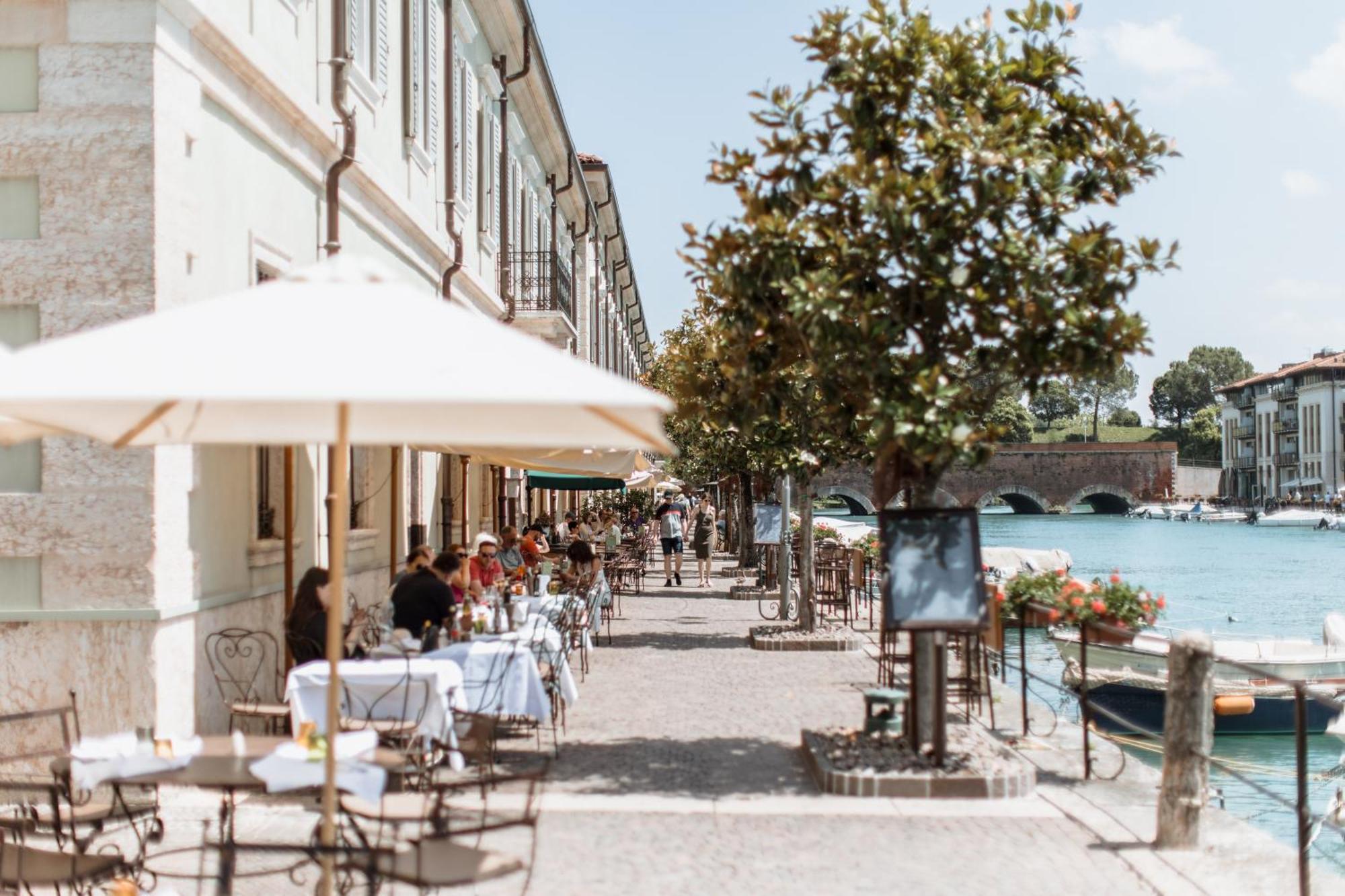 Pavillon Suite & Apartments Peschiera del Garda Kültér fotó
