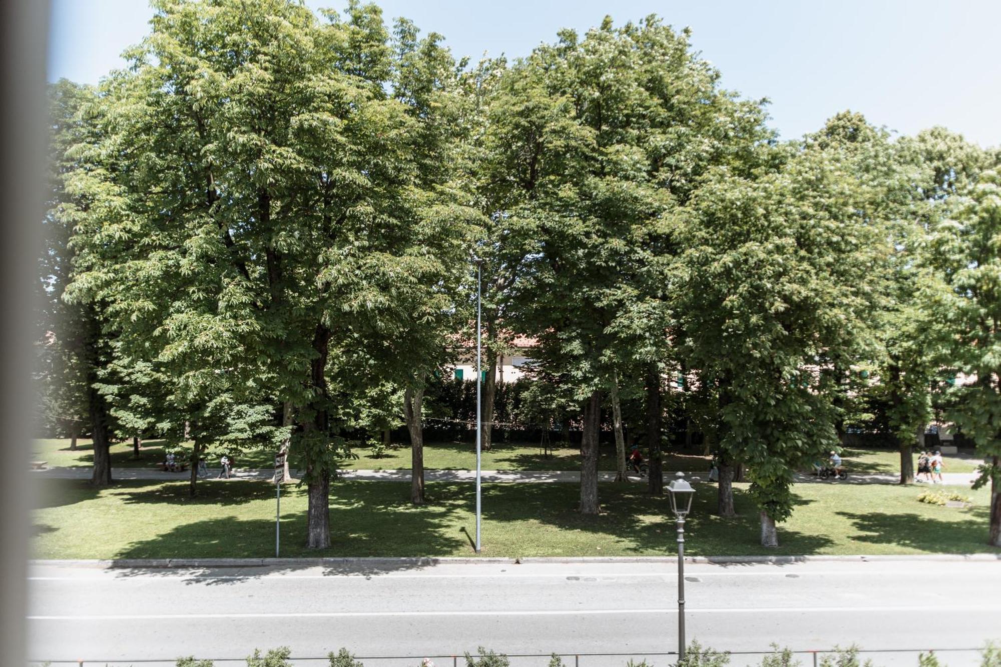 Pavillon Suite & Apartments Peschiera del Garda Kültér fotó