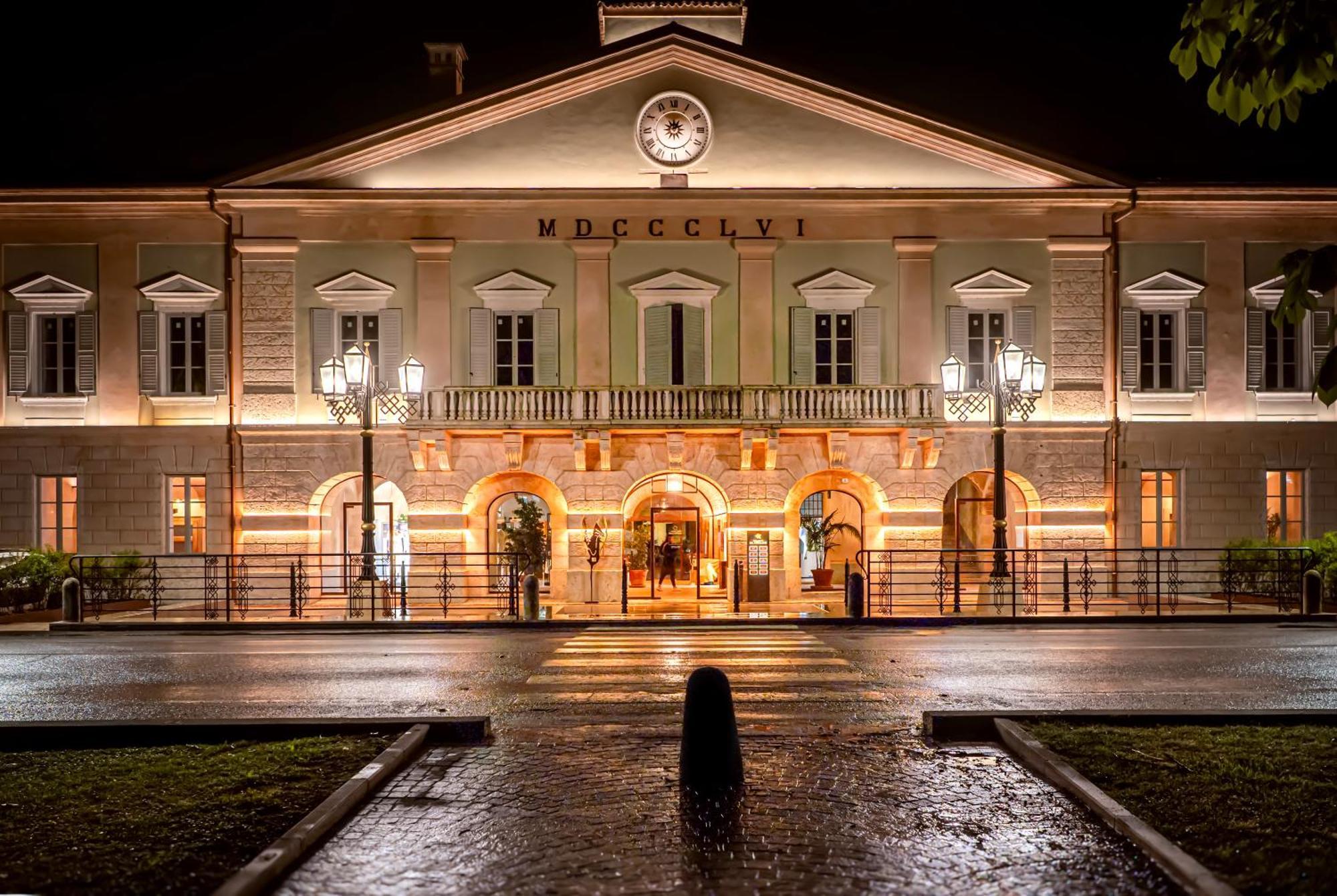 Pavillon Suite & Apartments Peschiera del Garda Kültér fotó